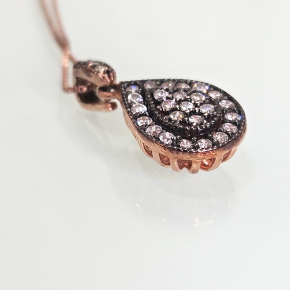 Rose Gold Sterling Silver Crystal Pendant & Rose Gold Plated 925 Box Chain 18" - Picture 4 of 13